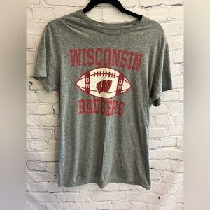 National Collegian UW Wisconsin Badgers College Football T Shirt Size Large Gray
